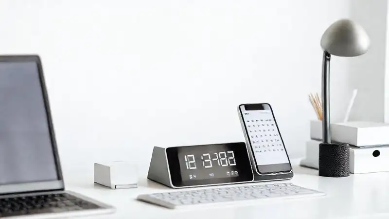 Organizador digital para oficina minimalista eficiente
